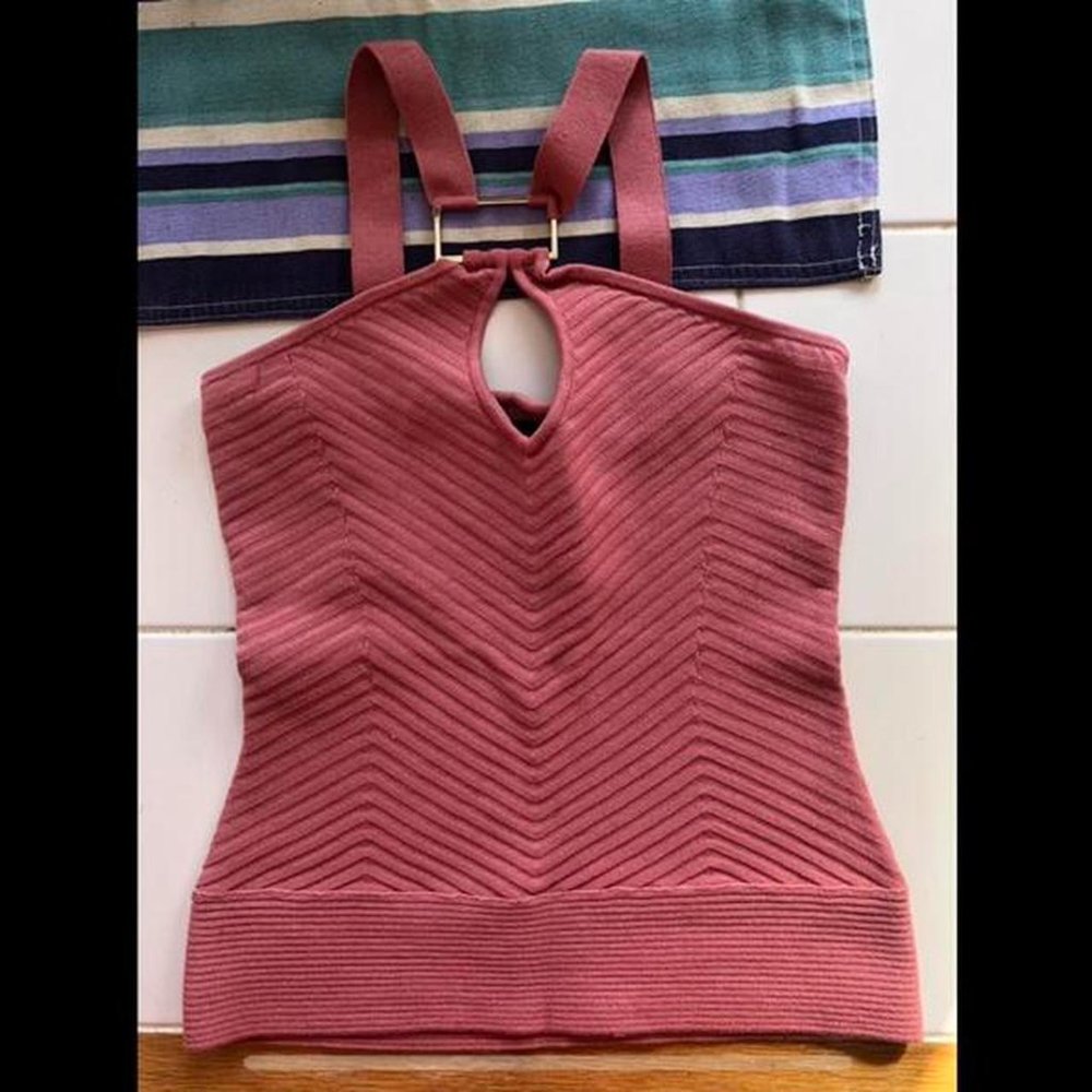 bebe Keyhole Halter Pink Top NWT